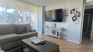 Smart TV, books