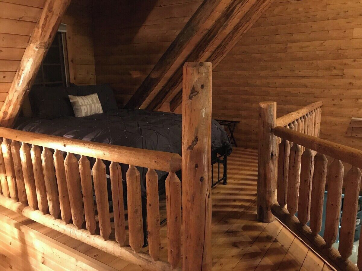 2 slaapkamers, een strijkplank/strijkijzer, reisbedje, gratis wifi