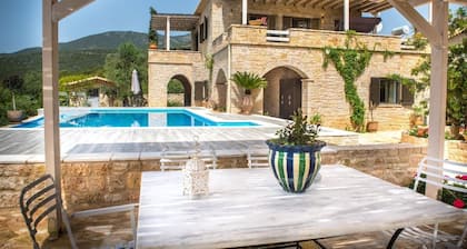 Luxury Villa with Infinity Pool and best views on the Mani Peninsula.