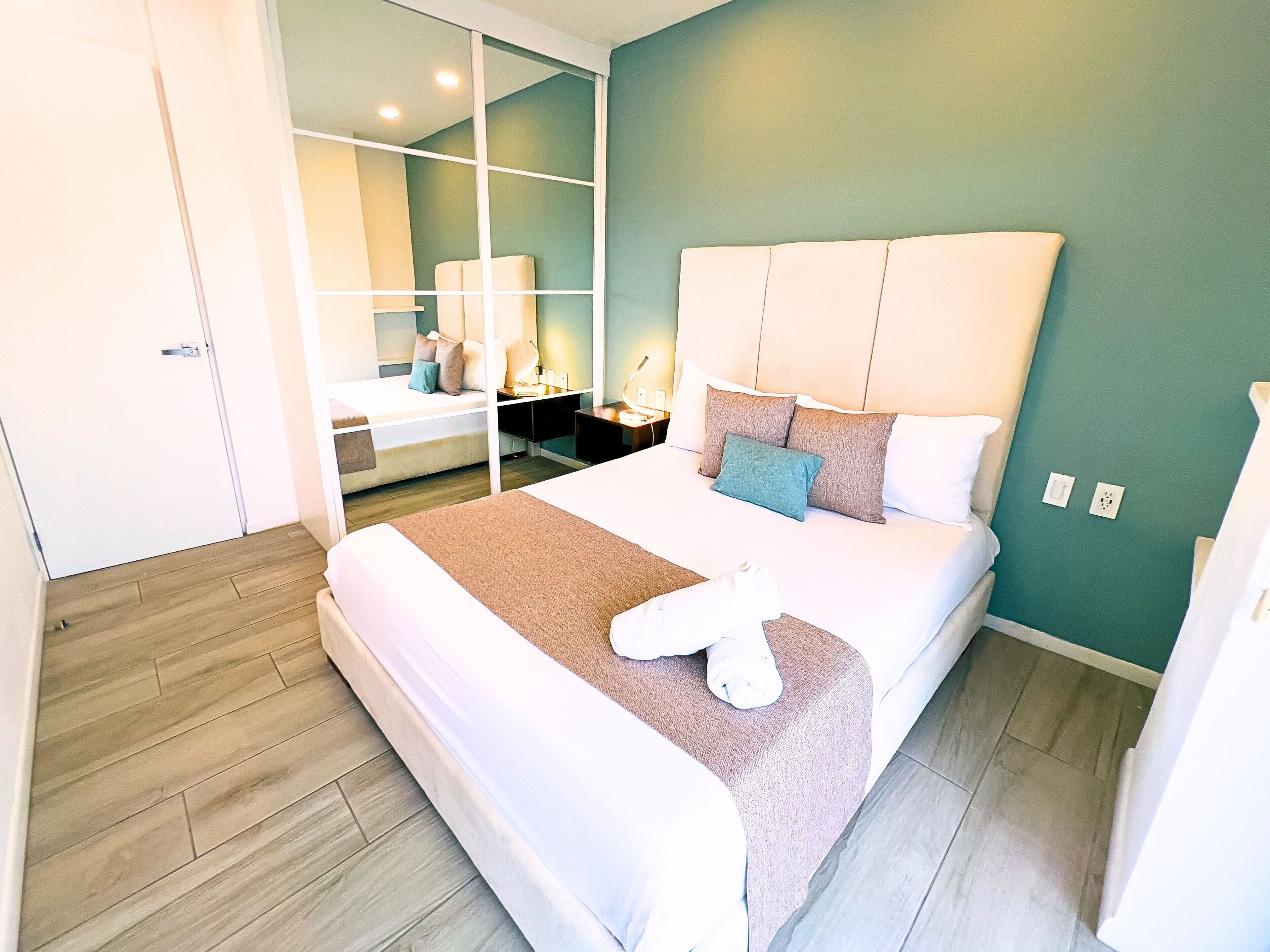 Deluxe Suite | Premium bedding, free WiFi, bed sheets