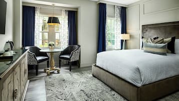 Deluxe Room, 2 Queen Beds | Premium bedding, pillowtop beds, minibar, in-room safe