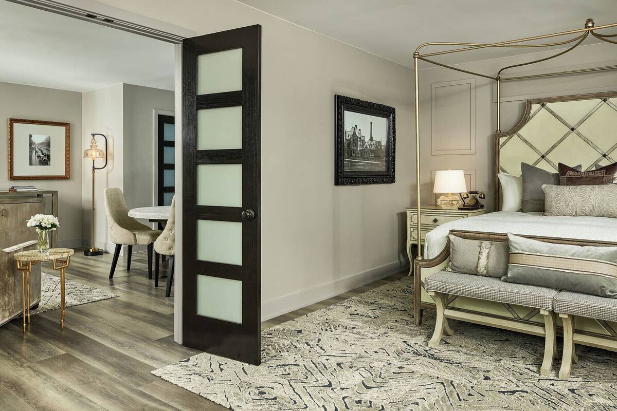 1 bedroom, premium bedding, pillow-top beds, minibar