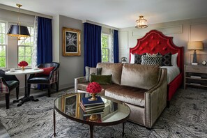 Premier Room, 1 King Bed with Sofa bed | Premium bedding, pillowtop beds, minibar, in-room safe - Carnegie House (State College)