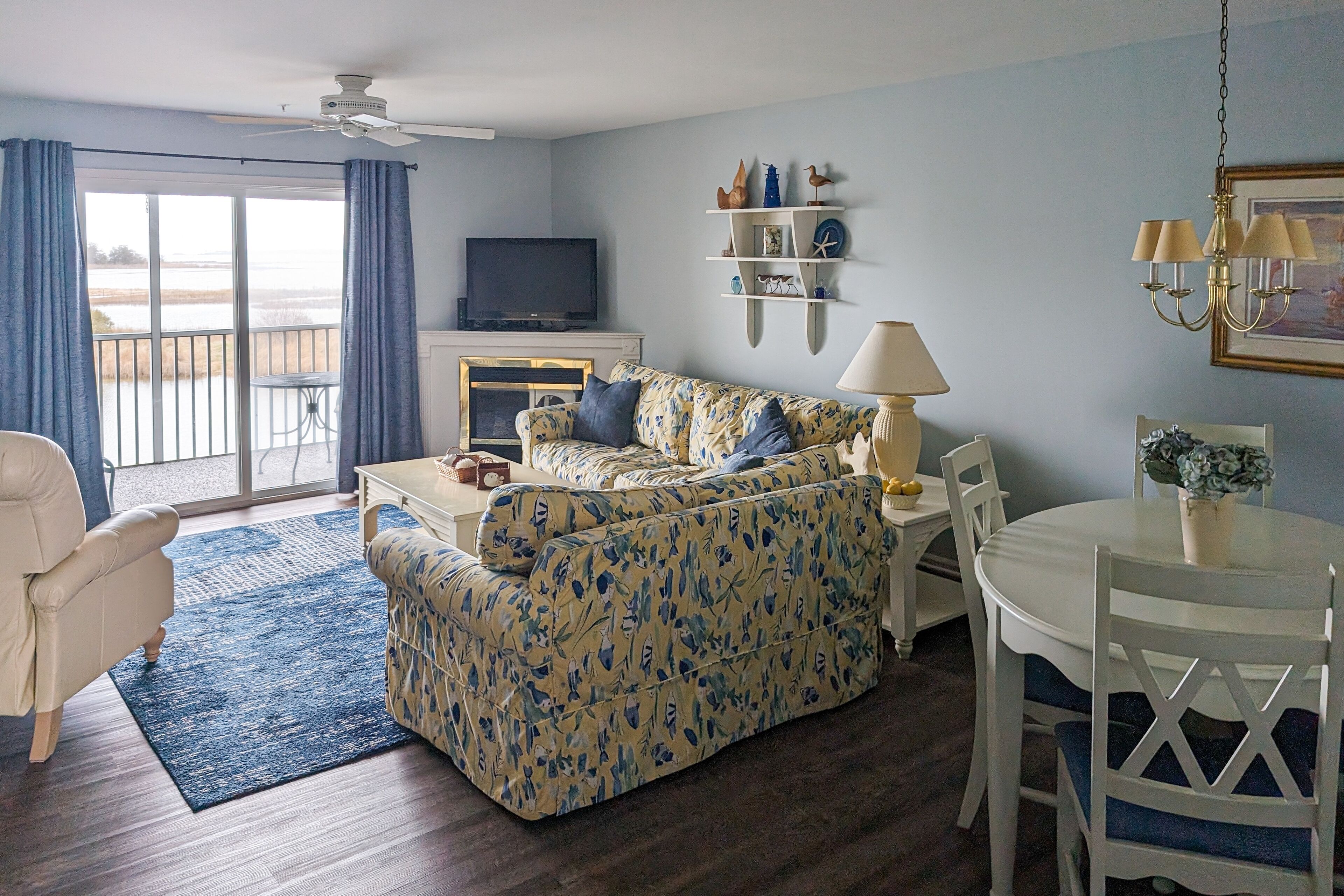 Bethany Bay Second Floor Condo W/ Shared Pool, Volleyball Courts & Free WiFi