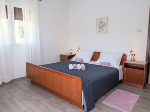 2 Schlafzimmer, Bügeleisen/Bügelbrett, WLAN