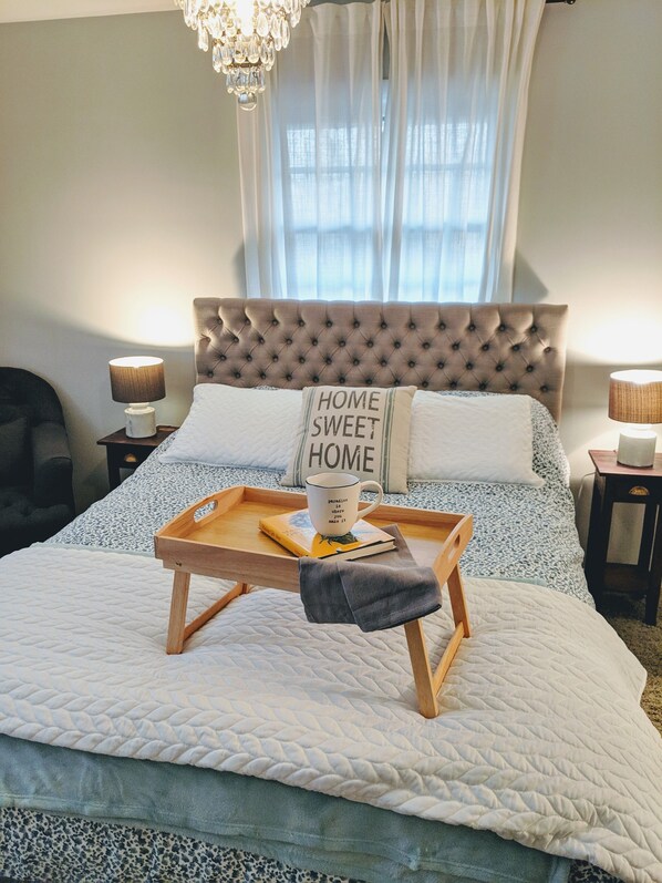 4 bedrooms, iron/ironing board, free WiFi, bed sheets