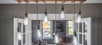 Bourbon n Horses themed 3B/2Ba home in beautiful Chevy Chase neighborhood!