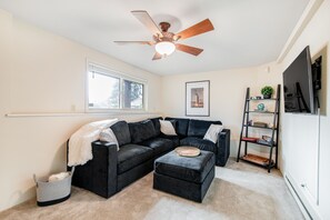 TV, books - Comfortable home with Puget Sound view, decks, garden patio, WiFi & W/D (University Place)