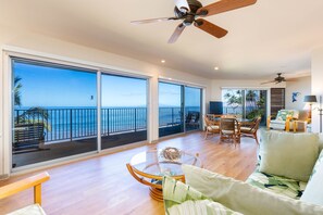 TV, books - Hale Hui Kai 212 Panoramic Ocean and Beach Views (Kihei)