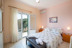 2 chambres, fer et planche à repasser, Wi-Fi gratuit, draps fournis
