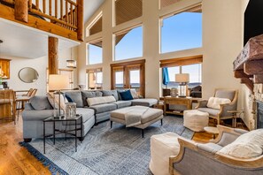 TV, fireplace, ping pong