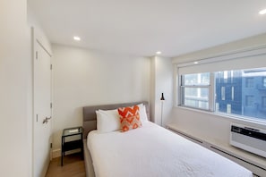 Luokittelematon kuva, 2 kautta 8, painike