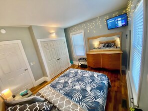 3 bedrooms, iron/ironing board, travel cot, free WiFi