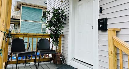 ⭐Modern, Spacious & Quiet ⭐3 BR APT ⭐Near BROWN, RISD, College Hill, Downtown ⭐