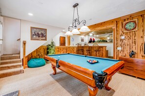 Game room - Cozy Cabin w/Spacious Deck, WiFi, Pool Table, Shared Pool - Walk to Fly-In Lake (Arnold)