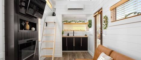 Smart TV, fireplace, offices