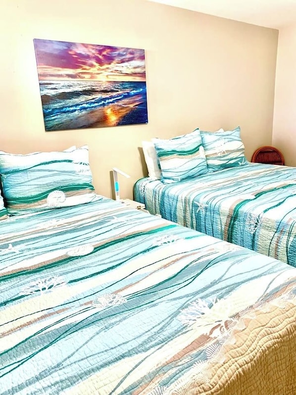 Iron/ironing board, free WiFi, bed sheets