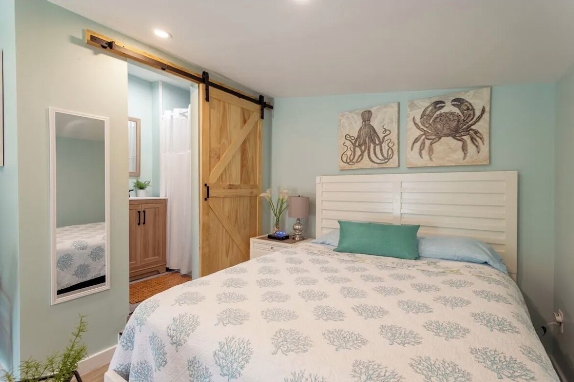 1 chambre, fer et planche à repasser, Wi-Fi gratuit, draps fournis