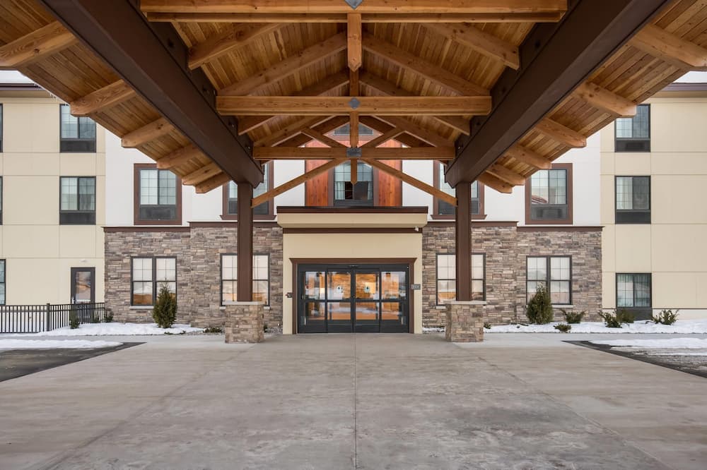 MainStay Suites Gaylord