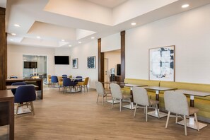 Esmorzar d'estil bufet gratuït 