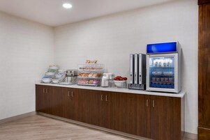 Desayuno continental incluido todos los días 