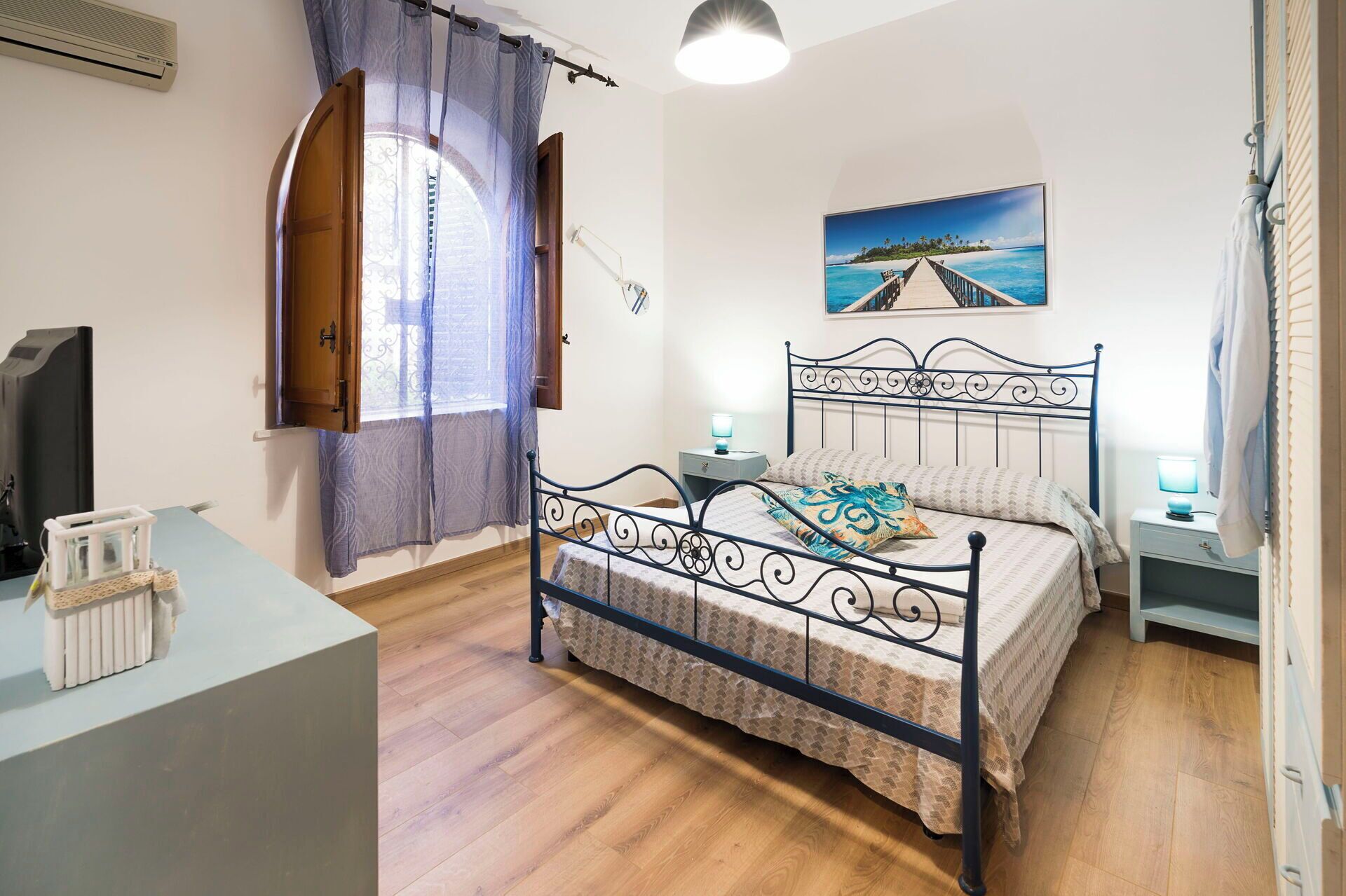 3 chambres, fer et planche à repasser, Wi-Fi gratuit, draps fournis