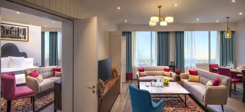 Suite, 1 King Bed (Presidential Suite) | Premium bedding, minibar, in-room safe, individually decorated