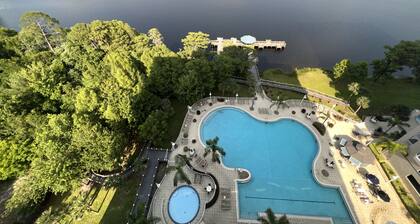 Disney Condo-Beautiful Lake views from XL Balcony