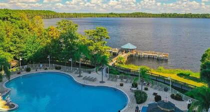 Disney Condo-Beautiful Lake views from XL Balcony