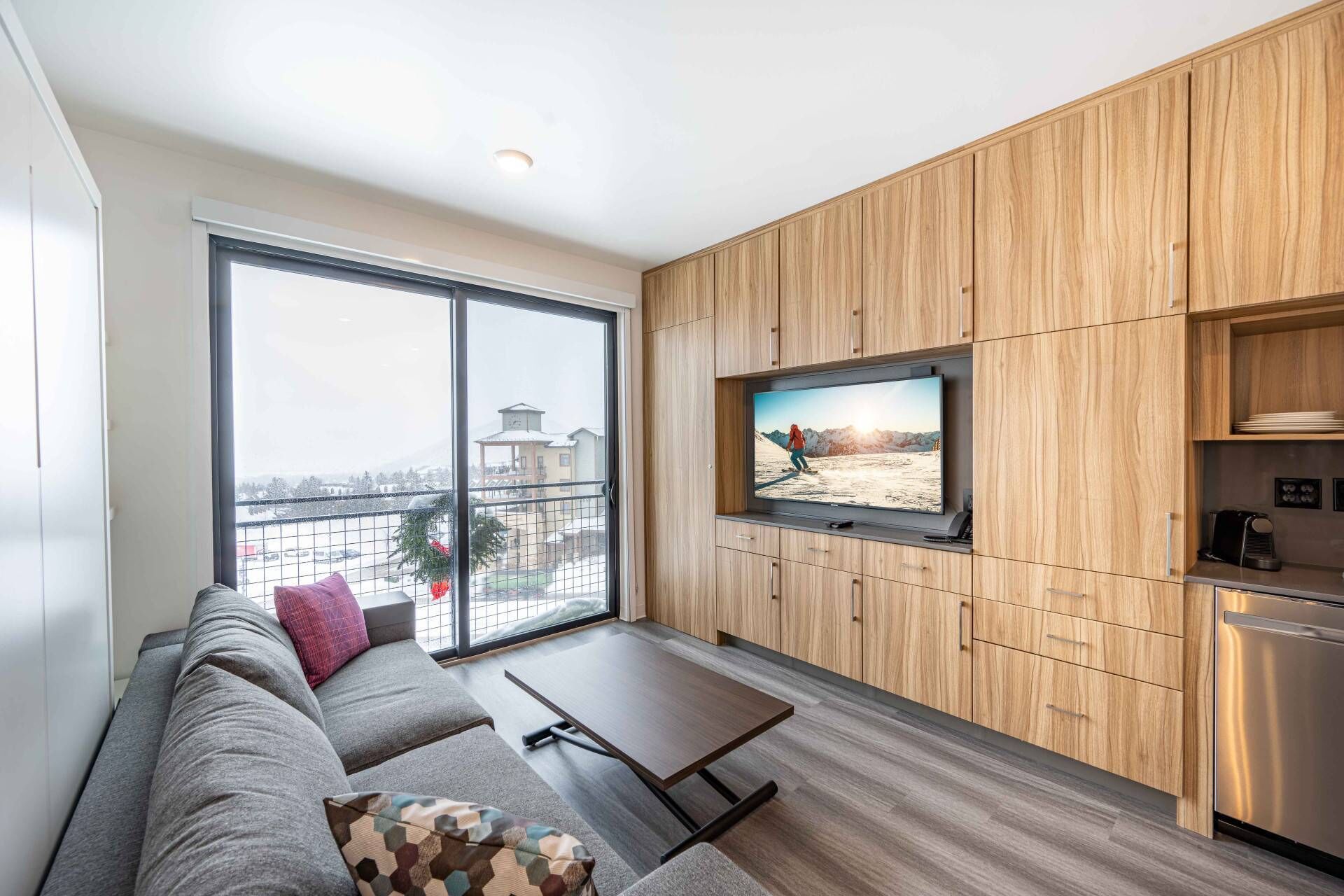 Smart TV, fireplace, video games, DVD player