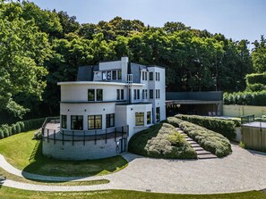 Exterior - Villa on estate with sauna and views (Kluisbergen)
