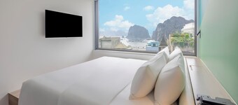 Tru by Hilton Ha Long Hon Gai Centre