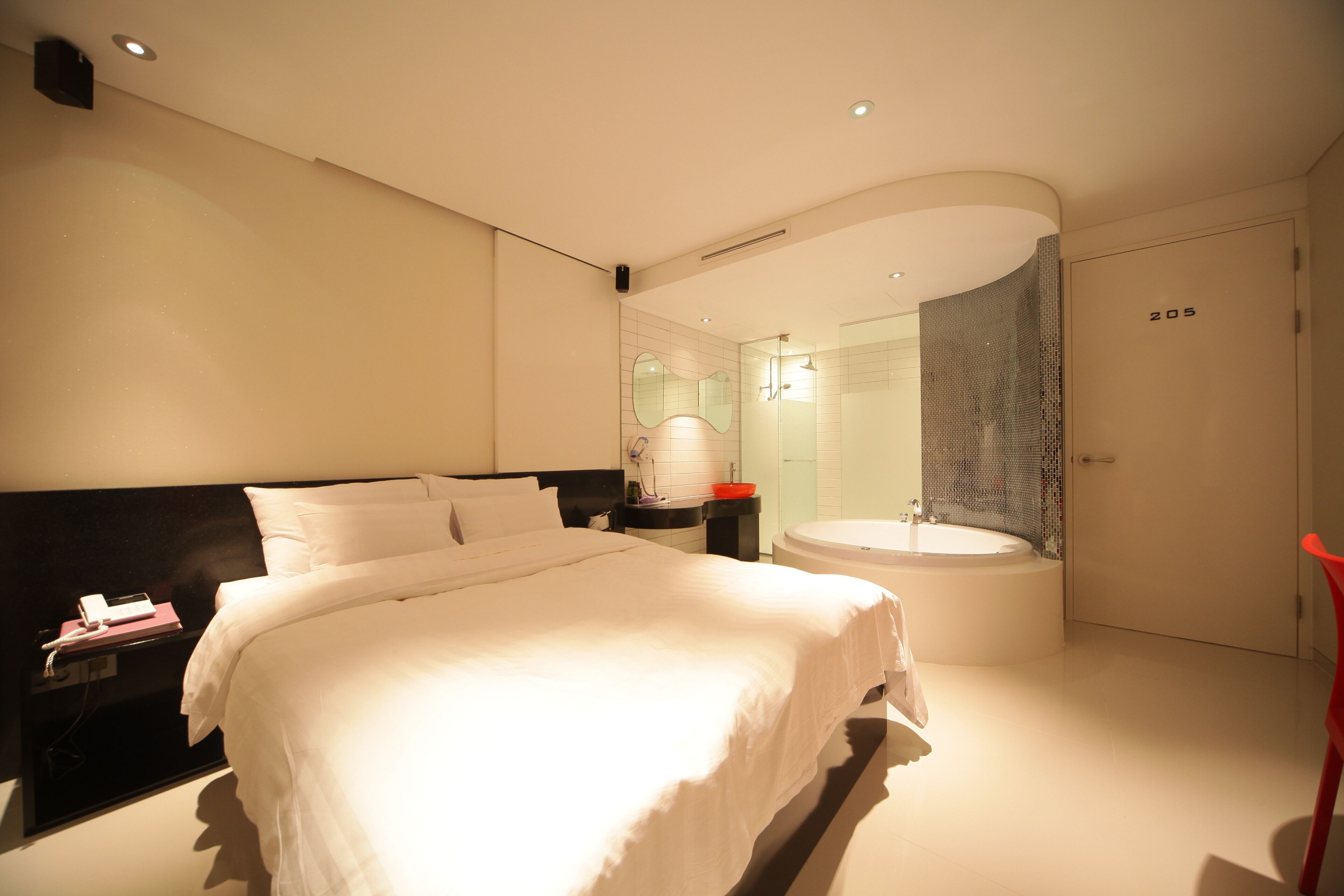 [No parking]Deluxe | Individually decorated, individually furnished, soundproofing, free WiFi