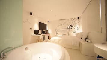 Individually decorated, individually furnished, soundproofing, free WiFi