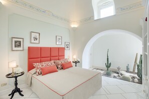 5 bedrooms, in-room safe, iron/ironing board, travel crib - Exclusive Property in Praiano with private pool and SPA (Praiano)