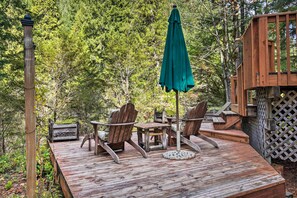 Property grounds - River Views, Private Hot Springs Tub, Forest, Deck (McKenzie Bridge)