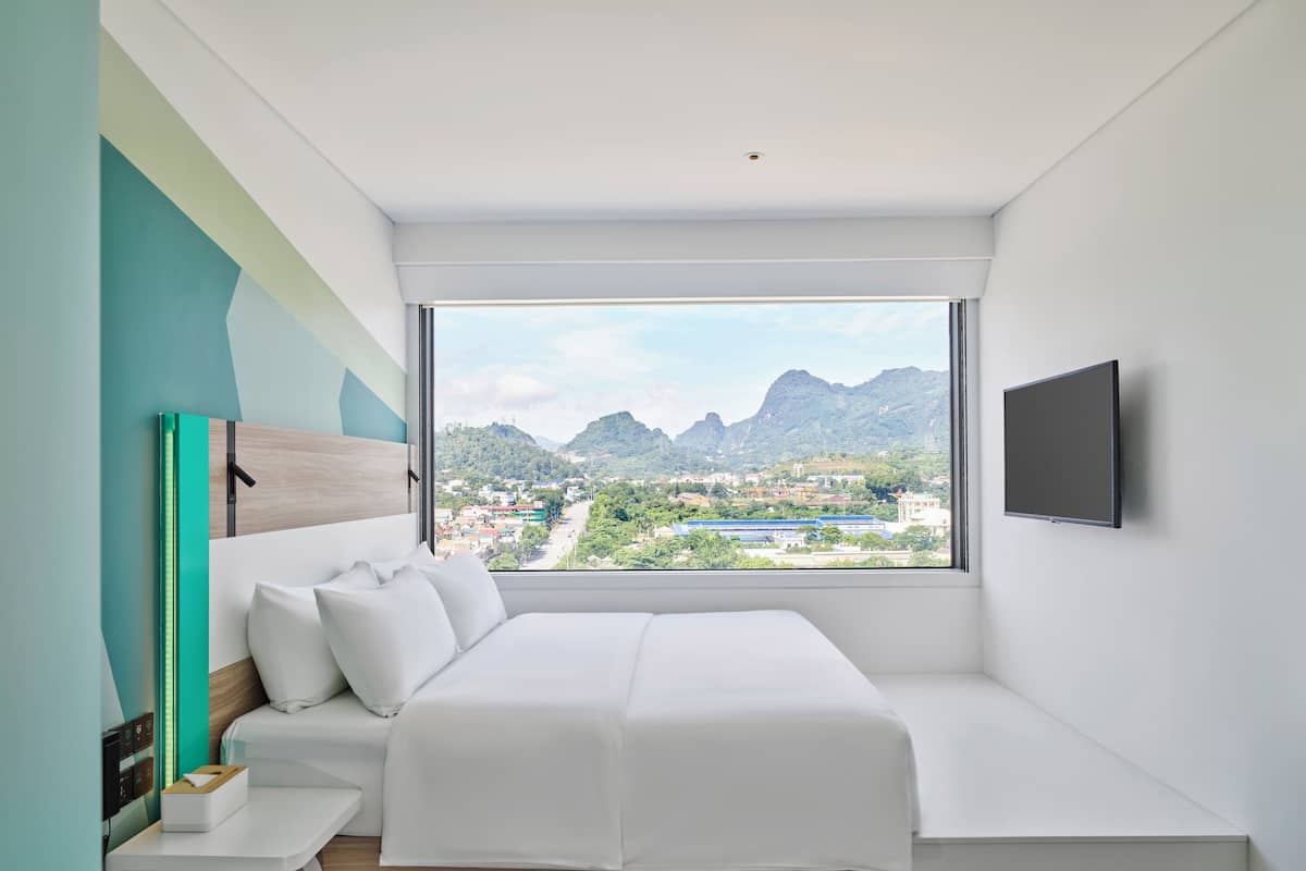 Camera, 1 letto king | 1 camera, minibar, una scrivania, Wi-Fi gratuito