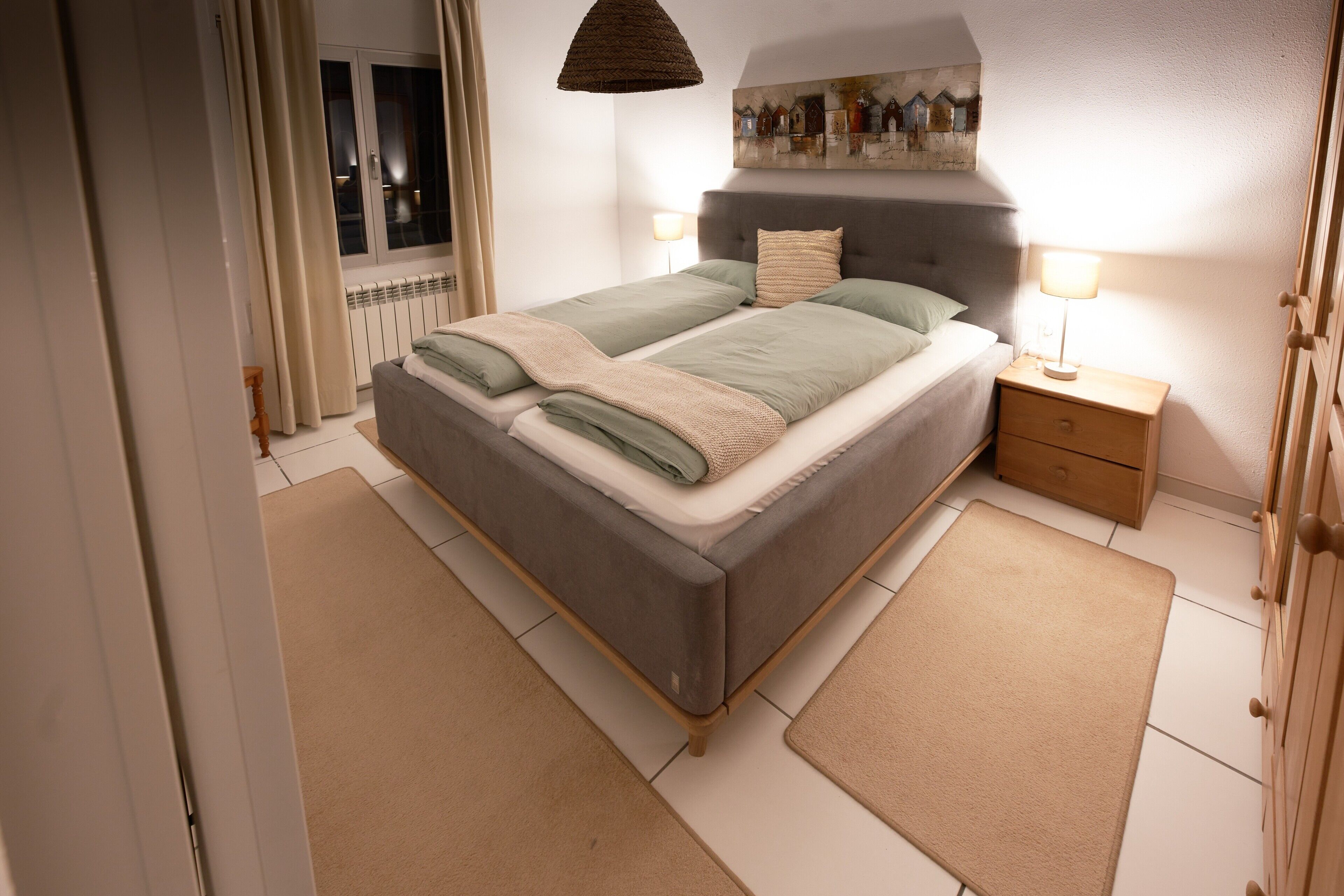 2 chambres, fer et planche à repasser, Wi-Fi gratuit, draps fournis