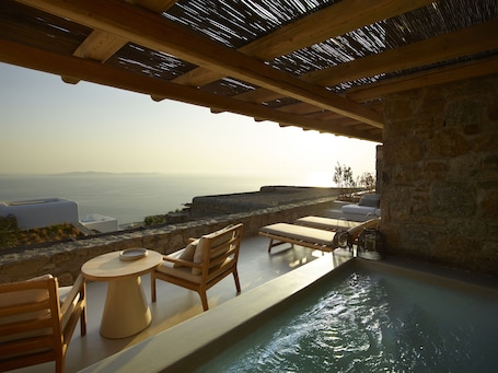 Terrace/patio. Collini Hotel Mykonos, WorldHotels Elite