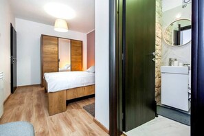 3 bedrooms, iron/ironing board, WiFi, bed sheets - Holiday flat for 7 persons in Rovinjsko Selo (Rovinjsko Selo)