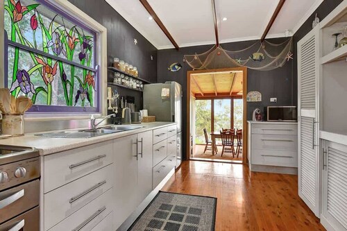 Wangi Waterfront Hideaway