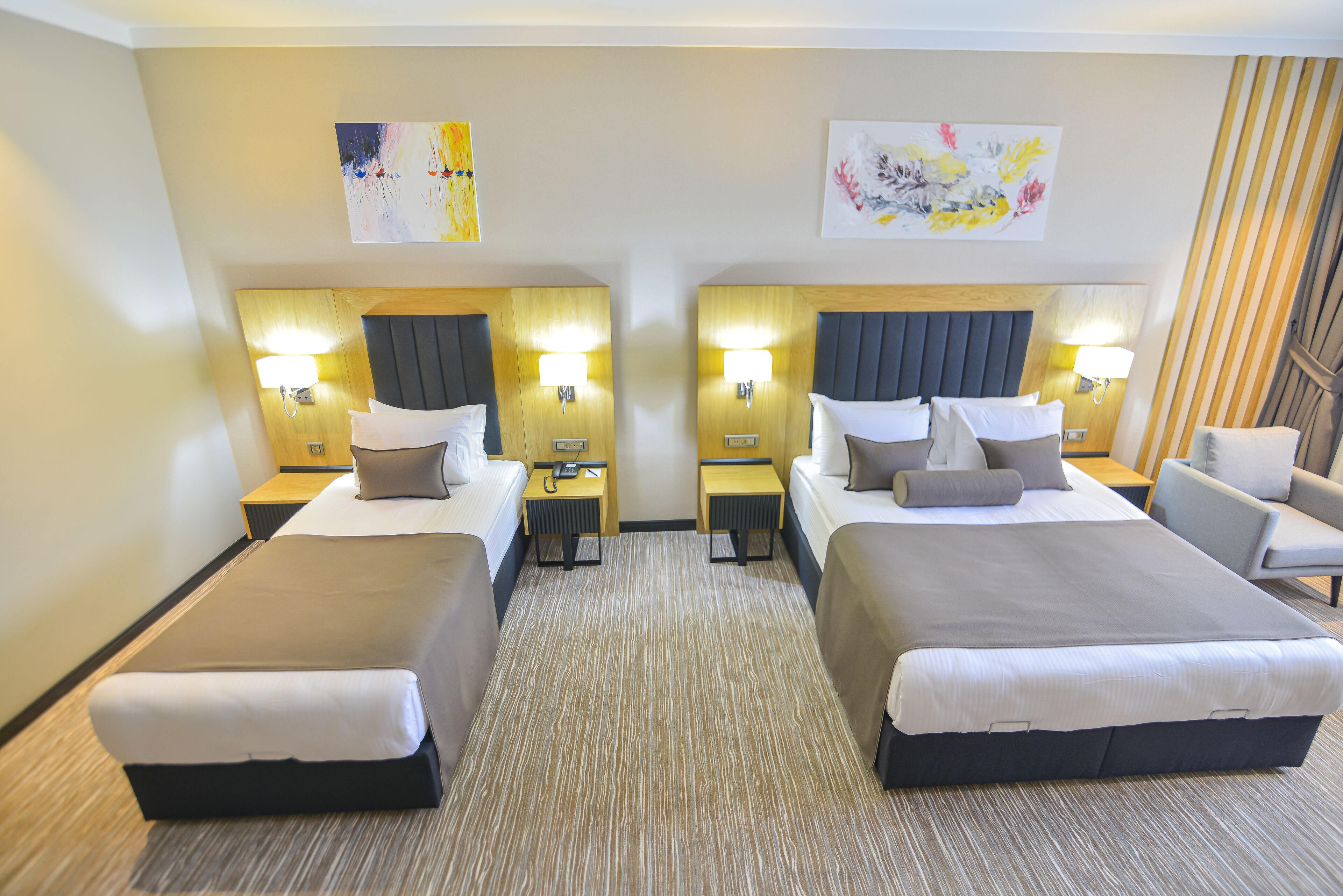 business triple room | 1 bedroom, premium bedding, minibar, desk