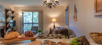 JHRL - Slopeside Studio Sleeping Indian West #12