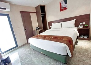 Superior Double or Twin Room | Desk, iron/ironing board, free WiFi, bed sheets