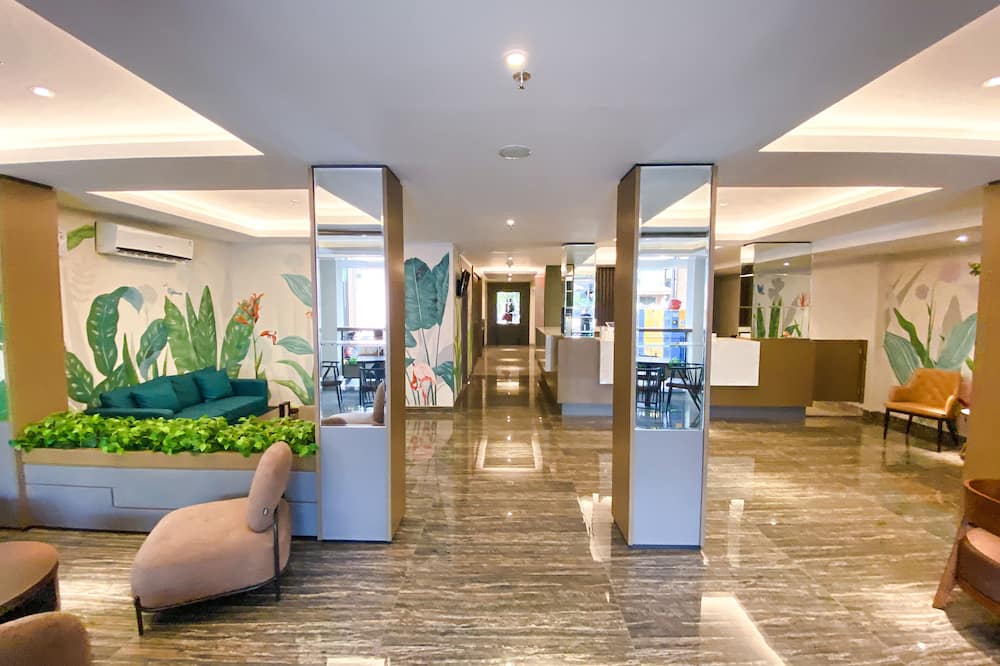 Lun Hotel Manado
