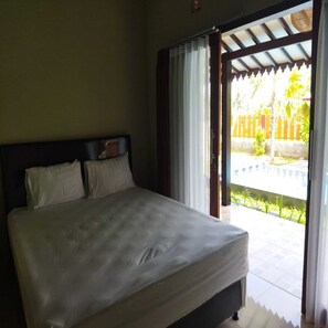4 bedrooms, bed sheets
