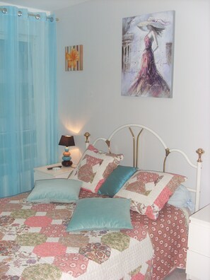 1 chambre, fer et planche à repasser, Wi-Fi gratuit