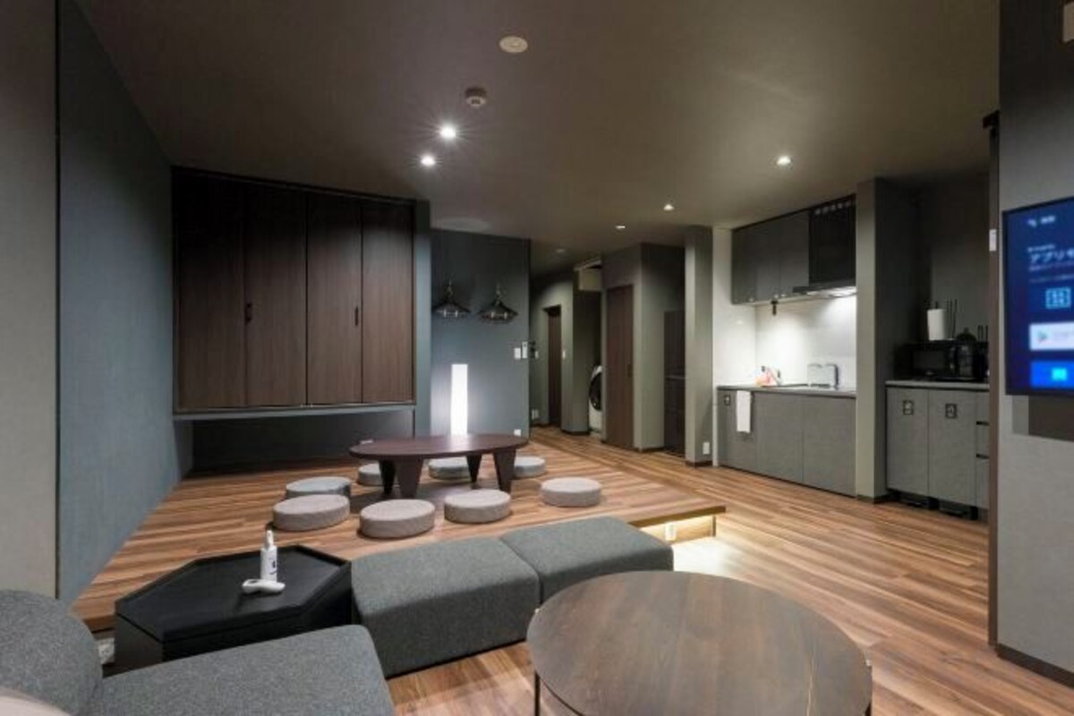 One Bedroom(for 8 People／No Pets Allowed)57M2