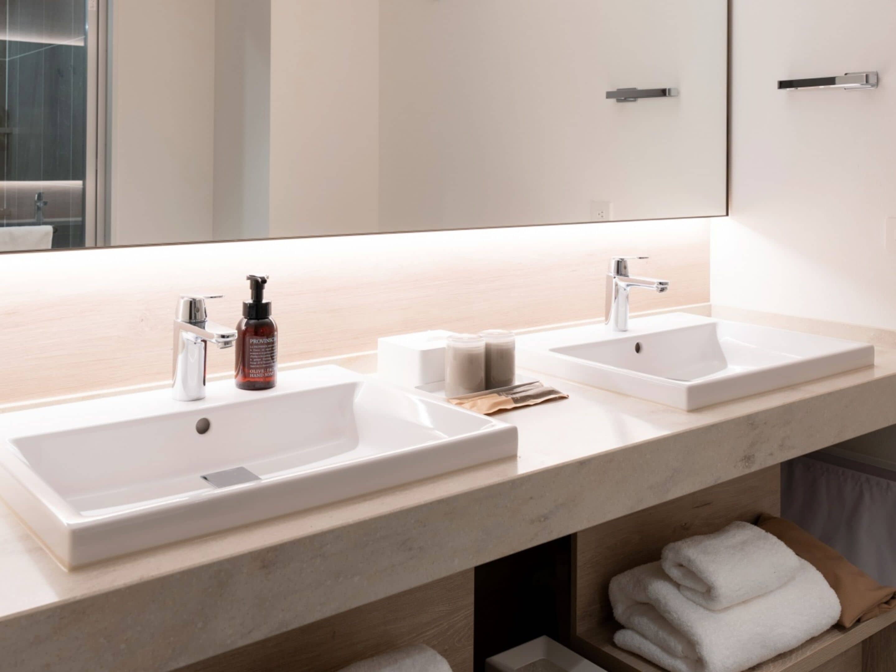 leben suite room, non smoking | premium bedding, down duvets, in-room safe, blackout curtains