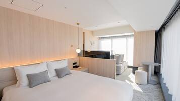 Corner Double Room, Non Smoking | Premium bedding, down duvets, in-room safe, blackout curtains